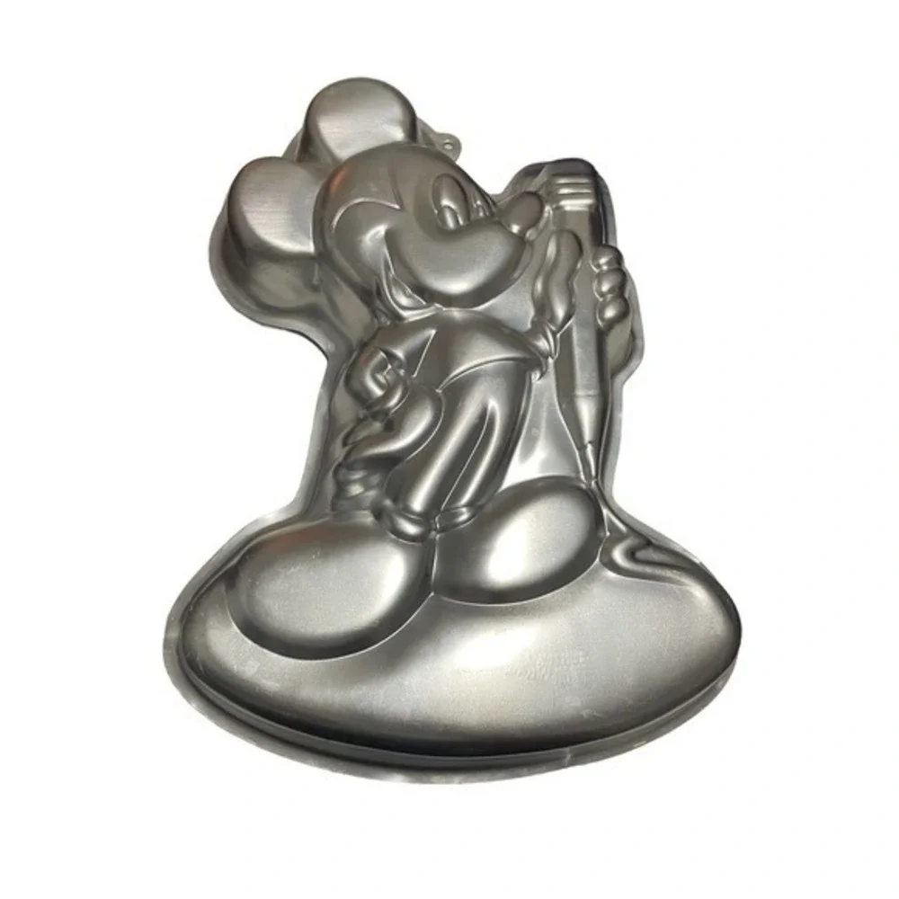 Disney 1983 Retired Wilton Mickey Mouse Collectible Cake Pan 502-2987